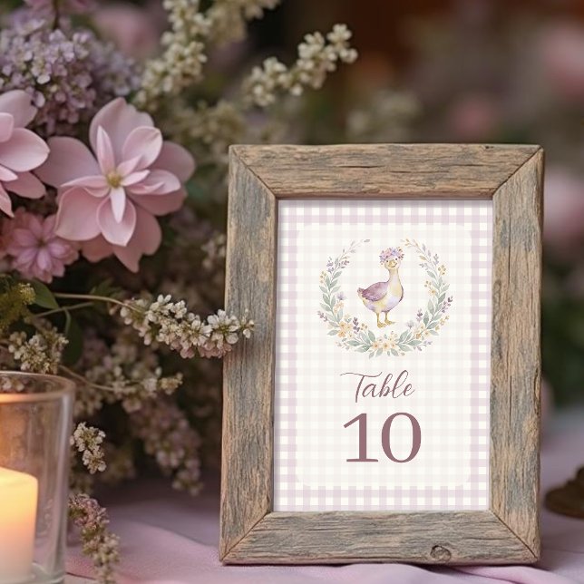 Numeração De Mesa Lilac Gingham Baby Goose Table Number LPM26 (Cottagecore Lilac Gingham Table Number Card Featuring a Watercolor Effect Baby Goose with Flowers.)