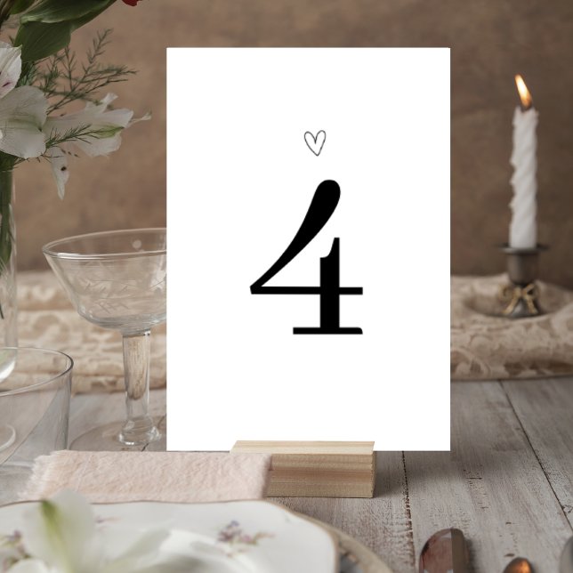 Numeração De Mesa Minimalist Wedding Table Number Card with Heart (Criador carregado)