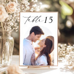Numeração De Mesa Número da Tabela de Casamento de Fotos Elegante<br><div class="desc">Traga um pouco de elegância para sua recepção com nossos cartões de número da mesa de casamento de fotos legante. Combinando caligrafia elegante com um design minimalista, cada placa apresenta uma foto especial do casal, adicionando um elemento pessoal único a cada mesa. Perfeito para um casamento moderno, esses números de...</div>