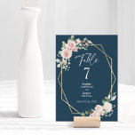 Numeração De Mesa Número da Tabela de Casamento Simples de Marinho B<br><div class="desc">Este design de marinho de número simples e floral de mesa de casamento simples e esbranquiçado apresenta belas paisagens clássicas de cor-de-rosa pastel e azul marinho com simples tipografia moderna e caligrafia elegante para definir um tom sofisticado para qualquer estilo de evento. Cada produto é embelezado com rosas rosas rosadas...</div>