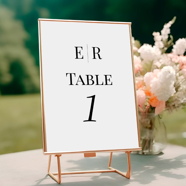 Numeração De Mesa Número da Tabela Mínima de Monograma Preto e Branc (Minimalist Black and White Monogram Table Number on a wedding table.)