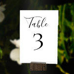 Numeração De Mesa Numero de Tabela Elegante Casamento Negro e Branco<br><div class="desc">Elegante número de tabela estilizado em fonte com estilo de assinatura. Personalize o número ou o modelo de design para suas necessidades. Adequado para a mesa de casamento.</div>