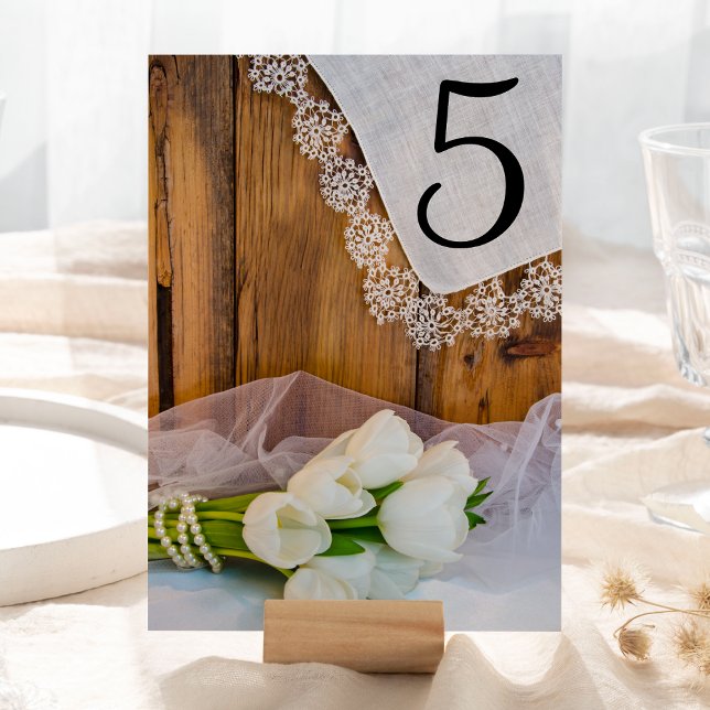 Numeração De Mesa Rustic White Tulips Barn Wedding Table Numbers (Criador carregado)