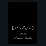 Numeração De Mesa Sinais de Mesa de Casamento Preto e Branco Reserva<br><div class="desc">Cartões de lugar reservados pretos para dobrar ao meio após a compra. Texto branco impresso moderno, e roteiro para o final, este cartão preto e branco personalizado pode ser usado para reservar lugares para qualquer grupo - família da noiva, festa noiva, etc., ou pessoa - mãe da noiva, irmã da...</div>
