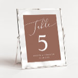 Numeração De Mesa Terracotta Minimal Wedding<br><div class="desc">Número mínimo e elegante da mesa de casamento com texto moderno que diz "Mesa" no topo de um fundo de terracota.</div>