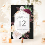 Numeração De Mesa Vintage Floral Wedding<br><div class="desc">Um cartão de números florais romântico,  vintage,  com belas ameixas ricas e rosa pálido,  botânico com forma geométrica moderna,  quadro de ouro rosa e monograma de casal.</div>