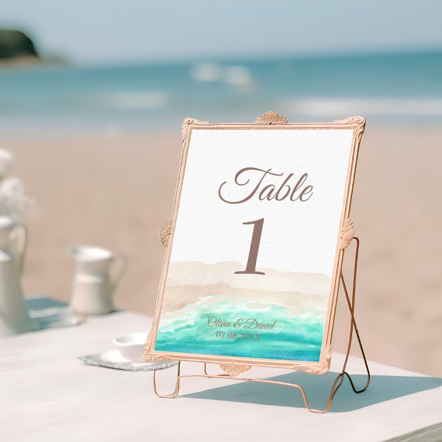 Número da Tabela Boho Tropical Beach e Palm Trees (Boho Tropical Beach and Palm Trees Table Number on a sunny beach.)
