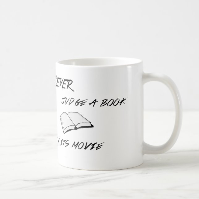 Nunca julgue uma caneca do livro (Direita)