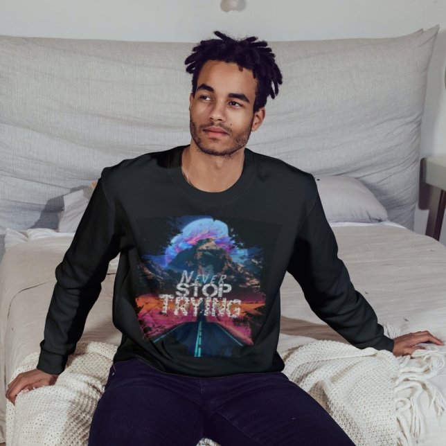 Nunca Pare De Tentar Uma Camiseta Negra Moderna (Criador carregado)