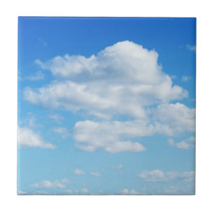 Nuvens Fluffy e Céu Azul