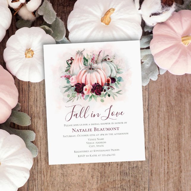 O Abóbora De Orçamento Cai No Chá de panela De Amo (Criador carregado)