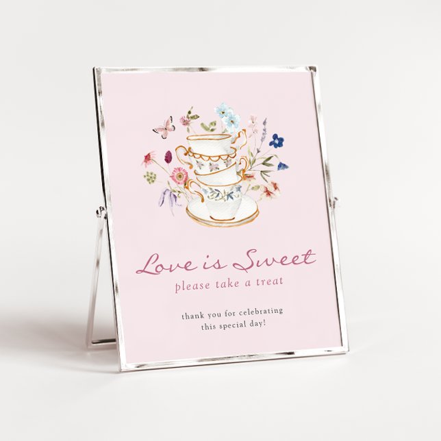 O Amor Do Chá Rosa É Poster Doce (Elegant Floral Pink Tea Cup Love Is Sweet Poster with Butterfly by Painted Paperie
)