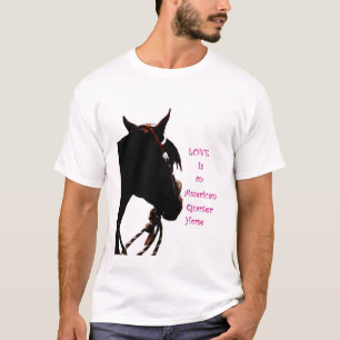 O amor é uma camisa de QH T