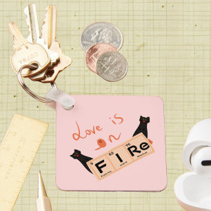 O Amor Está Em Fogo   Chaveiro engraçado