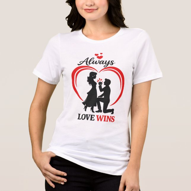 O Amor Vence – Camiseta Macia Tri-Blend do Dia dos (Frente)