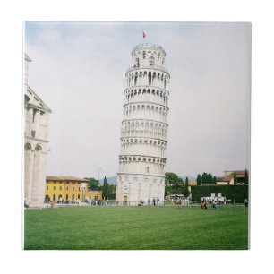 O azulejo da torre inclinada