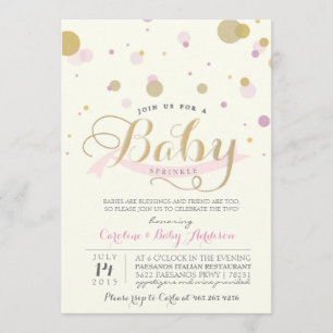 O bebê cor-de-rosa moderno polvilha o convite do