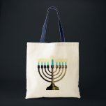 O bolsa de Menorah<br><div class="desc">Adicione um fulgor morno a seu feriado que schlepping.</div>