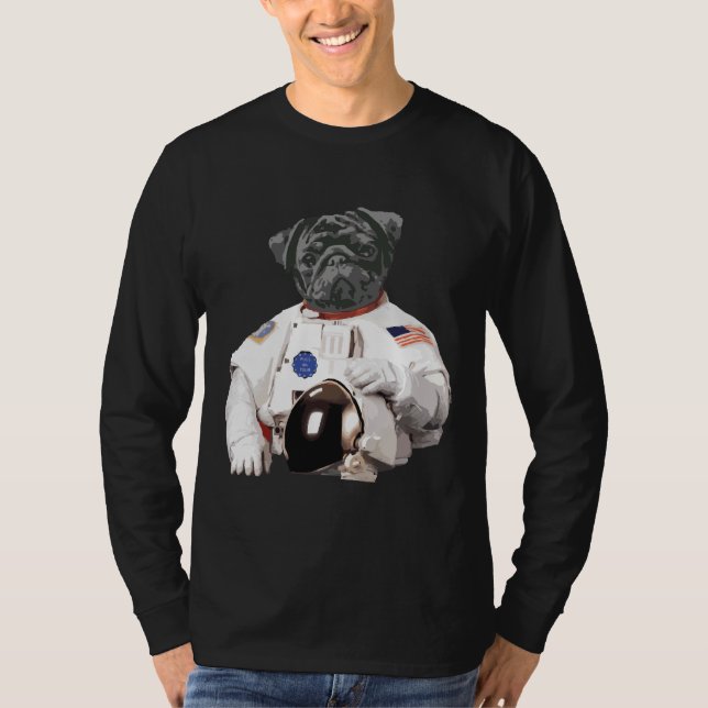 O Cachorro Espacial Pug - Camisa Essencial 560 (Frente)
