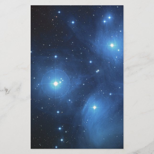 O cluster de estrelas Pleiades (Frente)