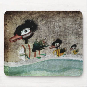 O Conto da Pata Feia mousepad