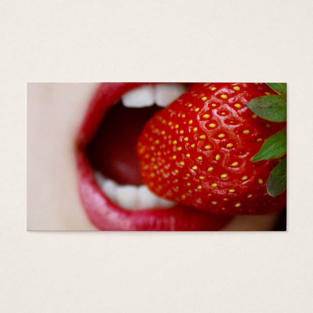 O doce da natureza - Mulher comendo morango (Frente)