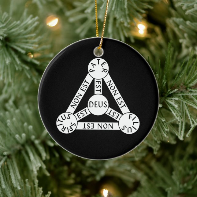 O escudo do ornamento da Trinidade (Árvore)