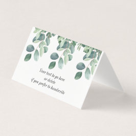 O eucalipto rasteiro verde deixa colocação de mesa