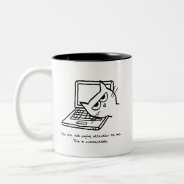 O gato irritado exige a atenção - caneca engraçada