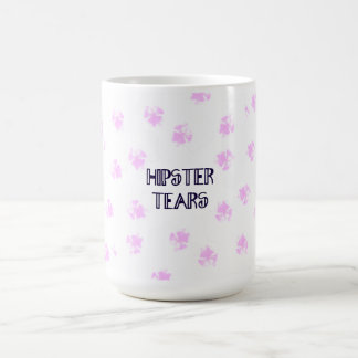 O hipster rasga a caneca