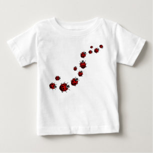 O jérsei do bebê do joaninha das camisas do beb