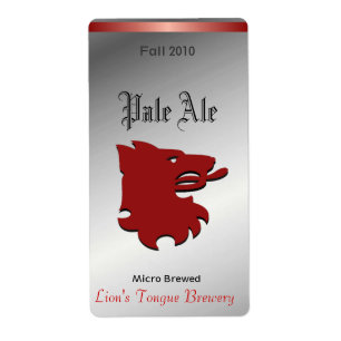 O leão vermelho dirige etiquetas em casa