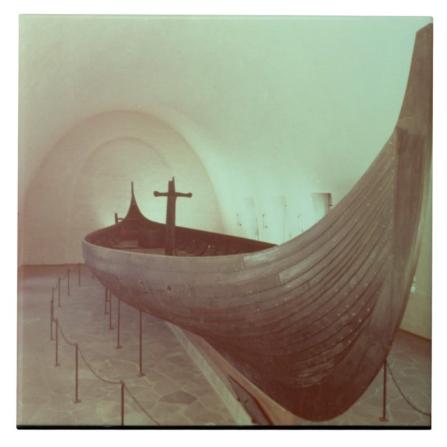 O longship de Gokstad (madeira) (Frente)