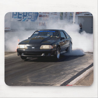 O mustang queima Mousepad