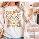O Natal Mais Maravilhoso Do Ano<br><div class="desc">A Mais Maravilhosa Época do Ano na Tríplice Blenda Festiva Festiva de Natal apresenta o texto "A Mais Maravilhosa Época do Ano" na tipografia moderna, destacada pelo arco-íris, árvore de Natal, Holly, Chapéu Santa e Flocos de Neve. Perfeito para presentes de Natal, festas de Natal e festas de Natal, aniversários...</div>