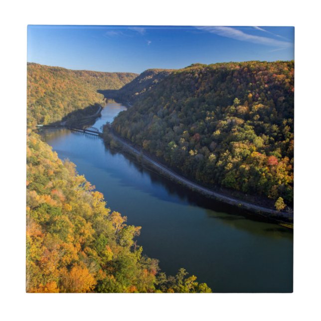 O New River Gorge no Hawks Nest State Park (Frente)