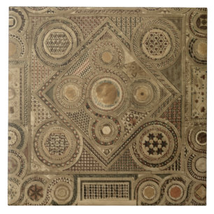 O pavimento de mosaico antes do altar, chapeia A