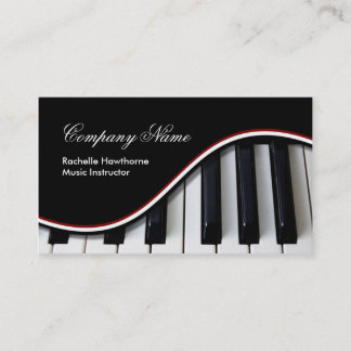 O piano fecha o vermelho do ~ dos cartões de