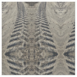 O pneu do trator segue o tecido da foto