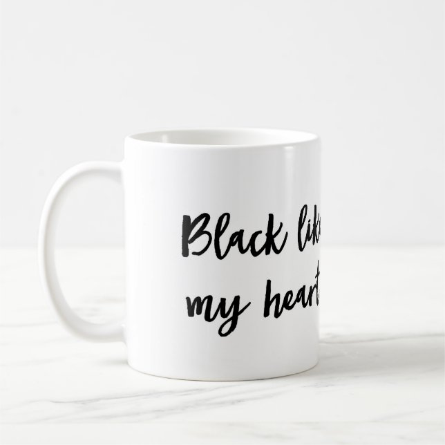 O preto gosta de minha caneca do coração (Esquerda)