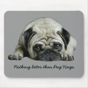 O Pug abraça Mousepad