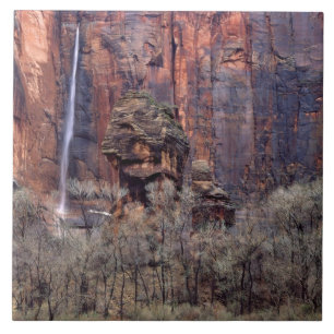 O Púlpito e cascata efêmera