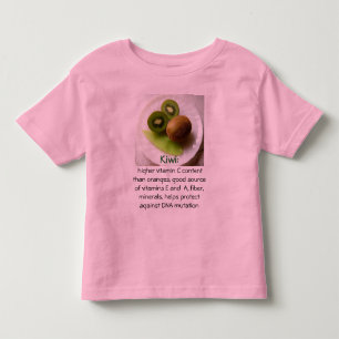O quivi caçoa a camisa da criança