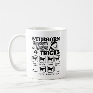 O rouco Siberian teimoso engana a caneca
