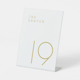 O Sawyer 19, Dourado e branco, número da mesa