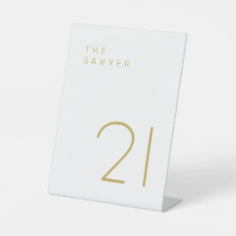 O Sawyer 21, Dourado e branco, número da mesa