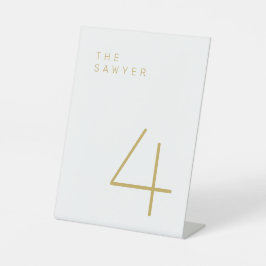 O Sawyer 4, Dourado e branco, número da mesa
