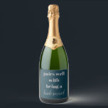 O Vinho Espumante De Bridesmaid É Minha Propósito<br><div class="desc">dama de mini vinho espumante, dama de proposta de bridesmaid etiqueta de garrafa de vinho, adesivos de bradinha, pares bem com deveres de damas de honra, boneca de festa de solteira, caixa de dama de honra, você será minha dama de honra, etiqueta de vinho espumante, etiqueta de vinho espumante minimalista...</div>