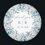 Obrigado azul-floral de castigo seu imã<br><div class="desc">"Fundo branco, com uma cor azul-d'água brilhante, coroa floral. Personalize e adicione seus nomes e a data.</div>