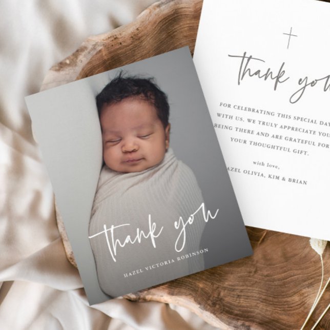 Obrigado por Orçamento Moderno Foto Batismo Script (Simple modern script baby photo baptism thank you card.)